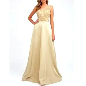 Juliet Dresses | Nwt Elegant Gold Embellished Bodice V-Neck Sleeveless Prom Dress Small | Color: Gold | Size: S | Shelfhelp's Closet Juliet Dresses | Nwt Elegant Gold Embellished Bodice V-Neck Sleeveless Prom Dress Small | Color: Gold | Size: S | Shelfhelp's Closet